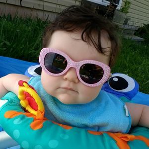 Meet your Posher, Leslie